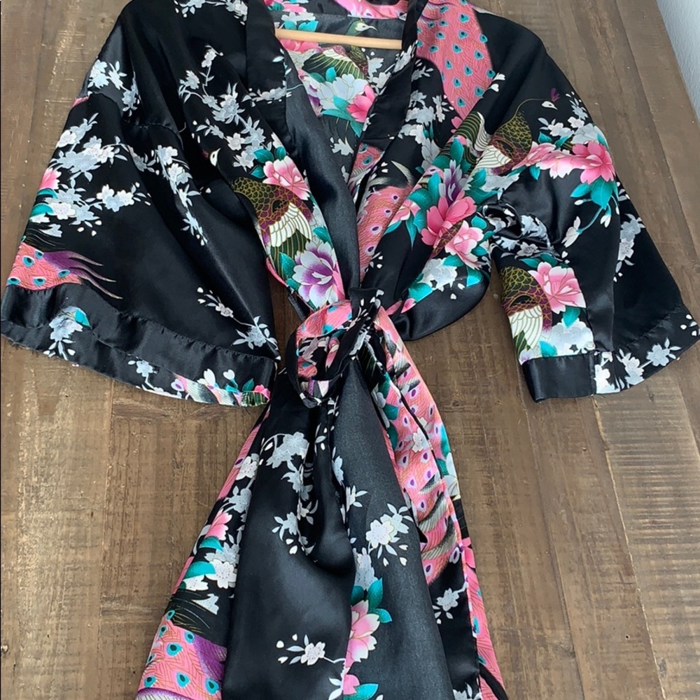 Robes - Picture 3 of 7